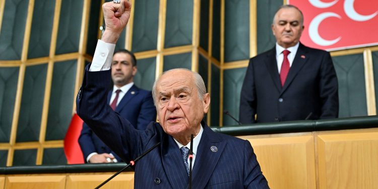 Bahçeli’den Emeklilere Destek Mesajı: “Gövdemizi Taşın Altına Koyarız”