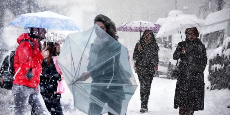 Türkiye Genelinde Sağanak Alarmı: Doğu’da Kar, Güneydoğu’da Toz Taşınımı Uyarısı