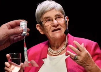 Canan Karatay’dan Zeytinyağı Uyarısı: “Yaşlanmadan Şimdiden Sabah Akşam İçilmeli”